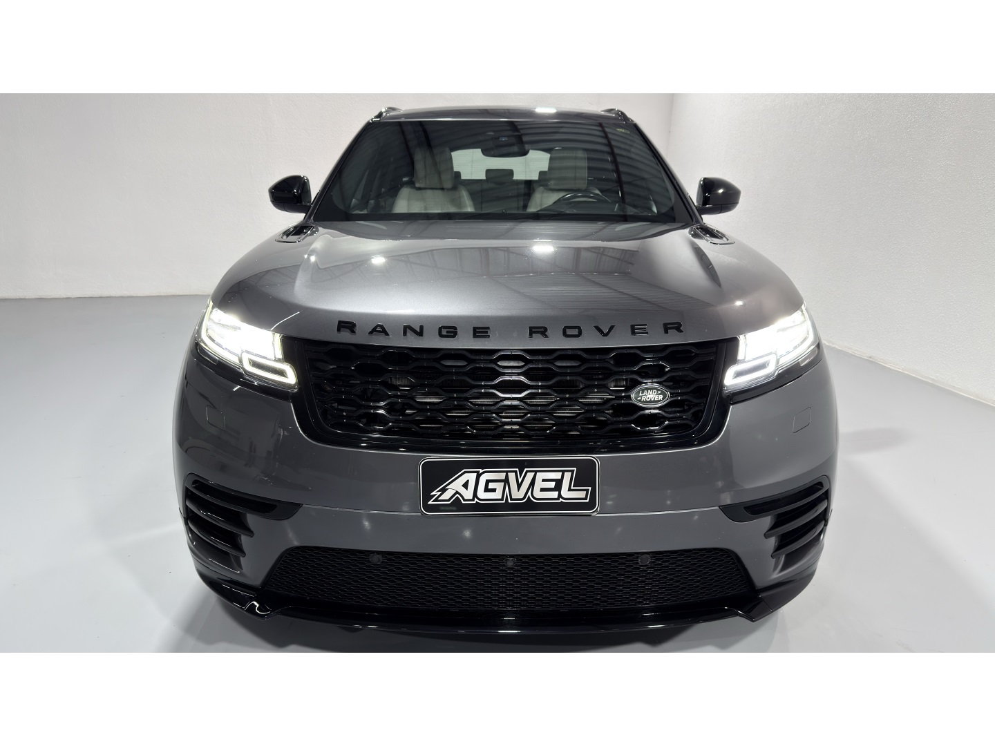 Land Rover Range Rover Velar Rover Velar 2.0 P300 Gasolina R Dynamic Se Automático - foto 3