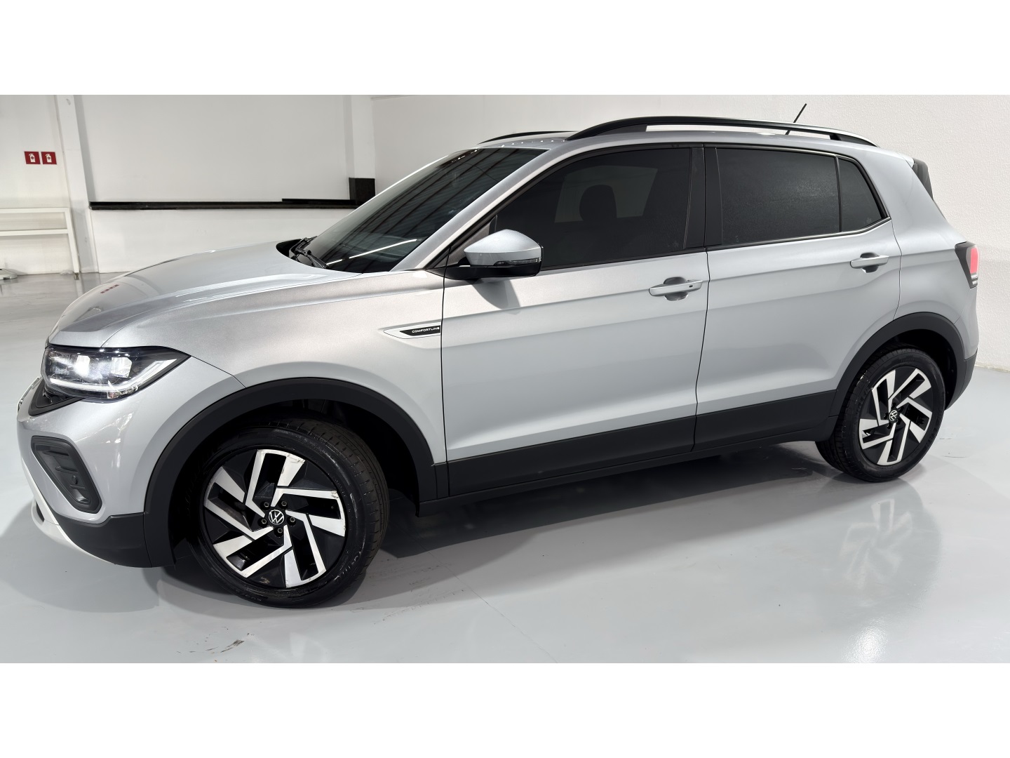Volkswagen T-Cross 1.0 200 TSI Total Flex Comfortline Automático - foto 2