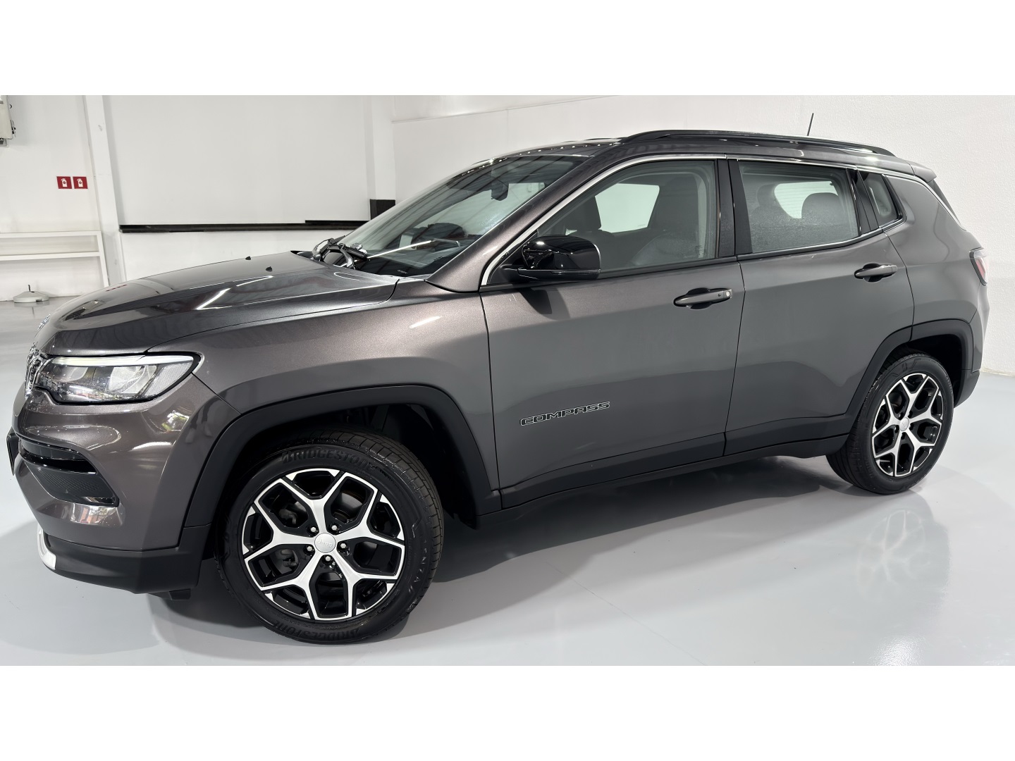 Jeep Compass 1.3 T270 Turbo Flex Longitude - foto 2