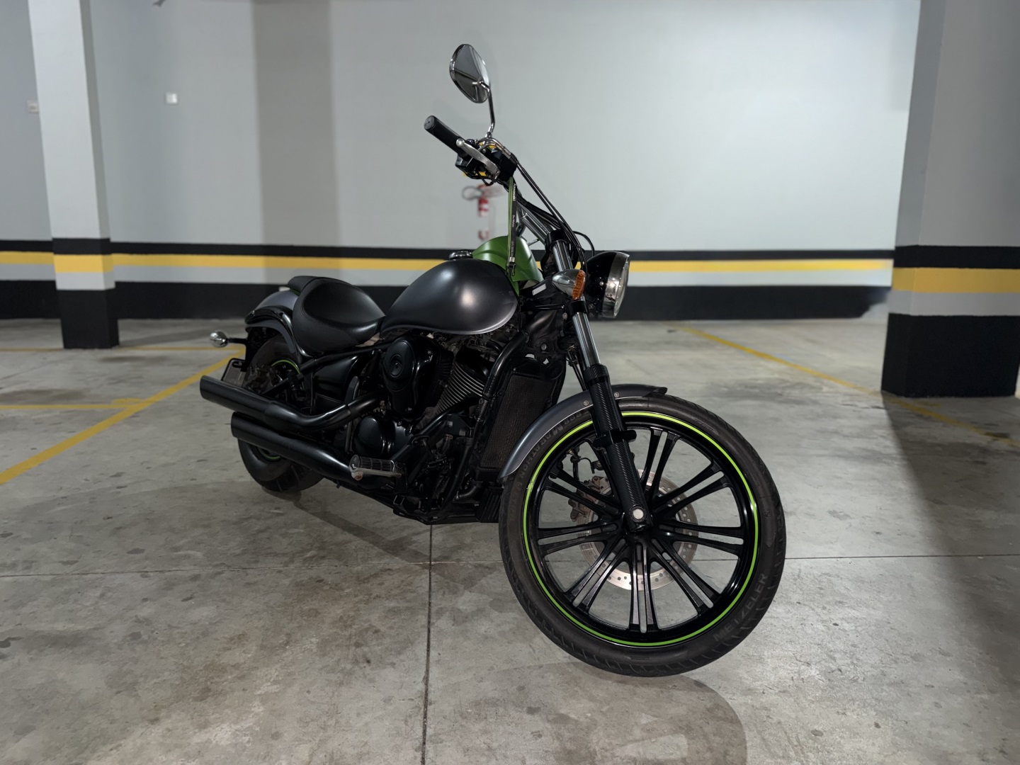 KAWASAKI VULCAN 900 CUSTOM