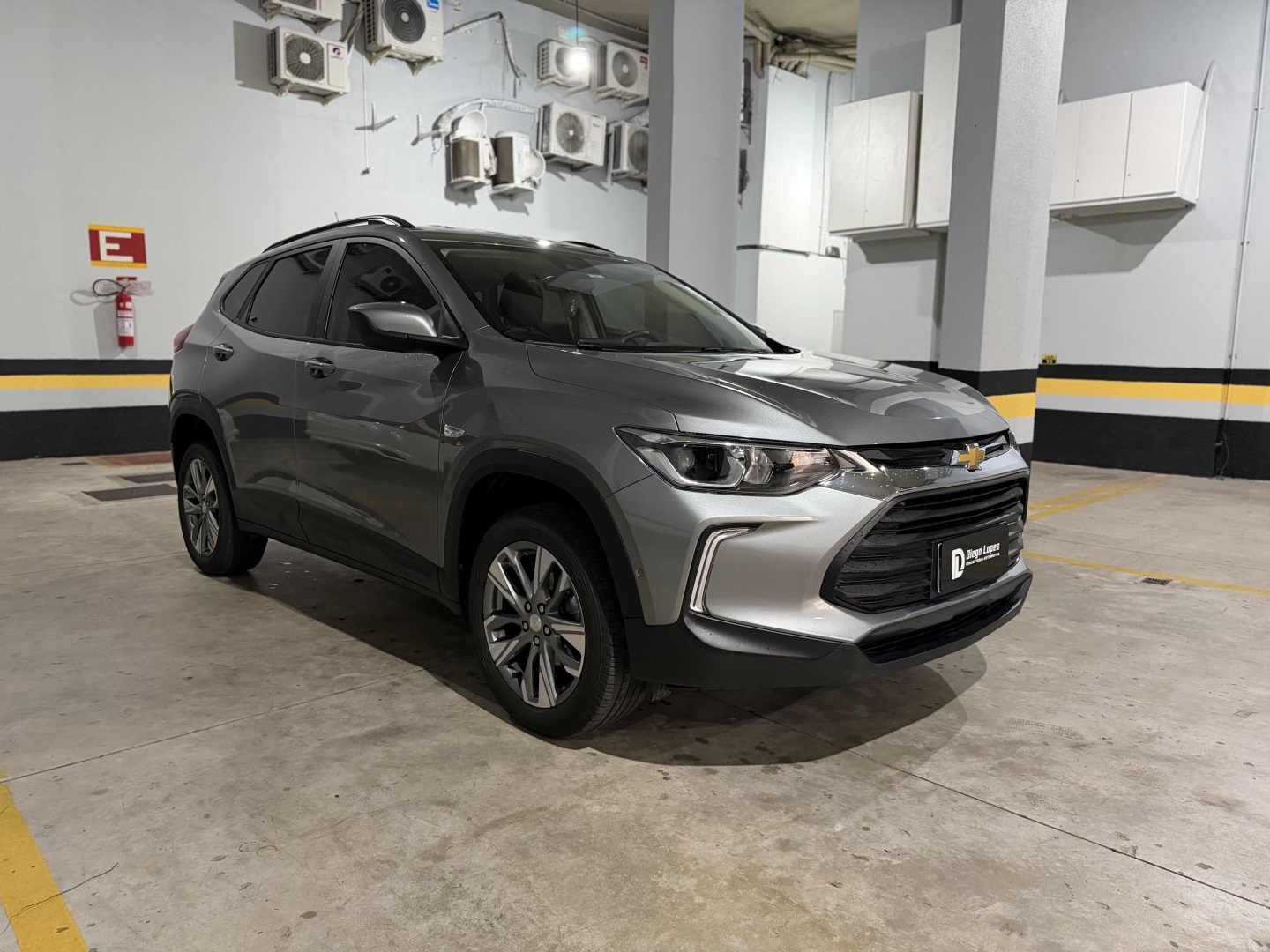 CHEVROLET TRACKER