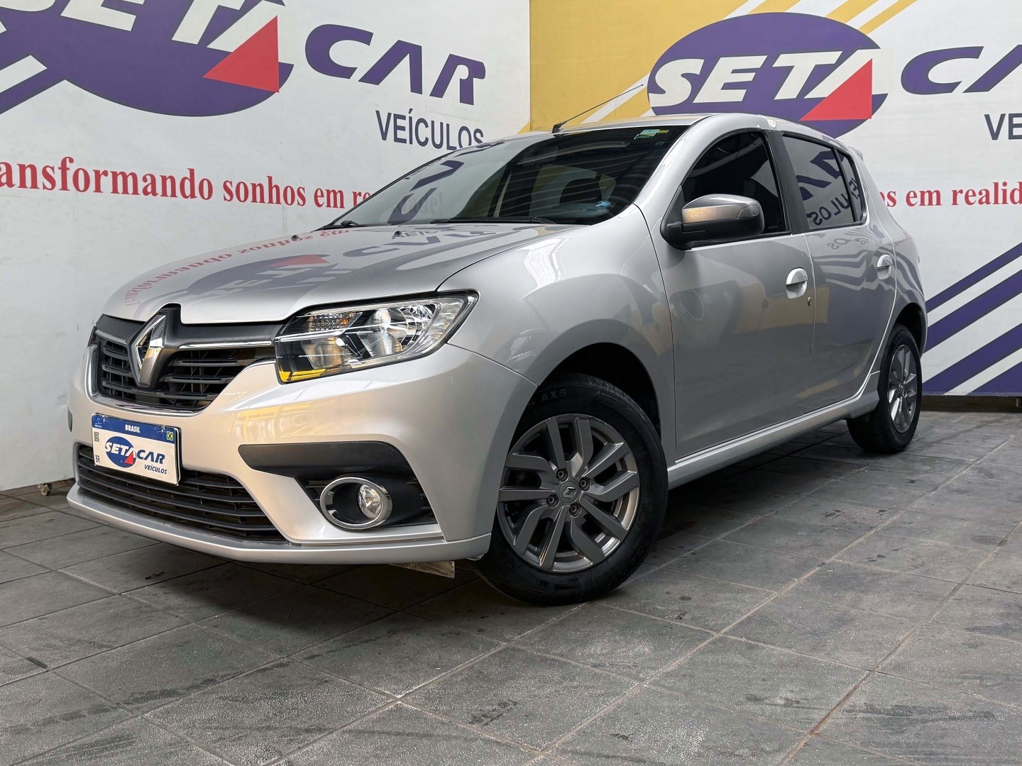 RENAULT SANDERO