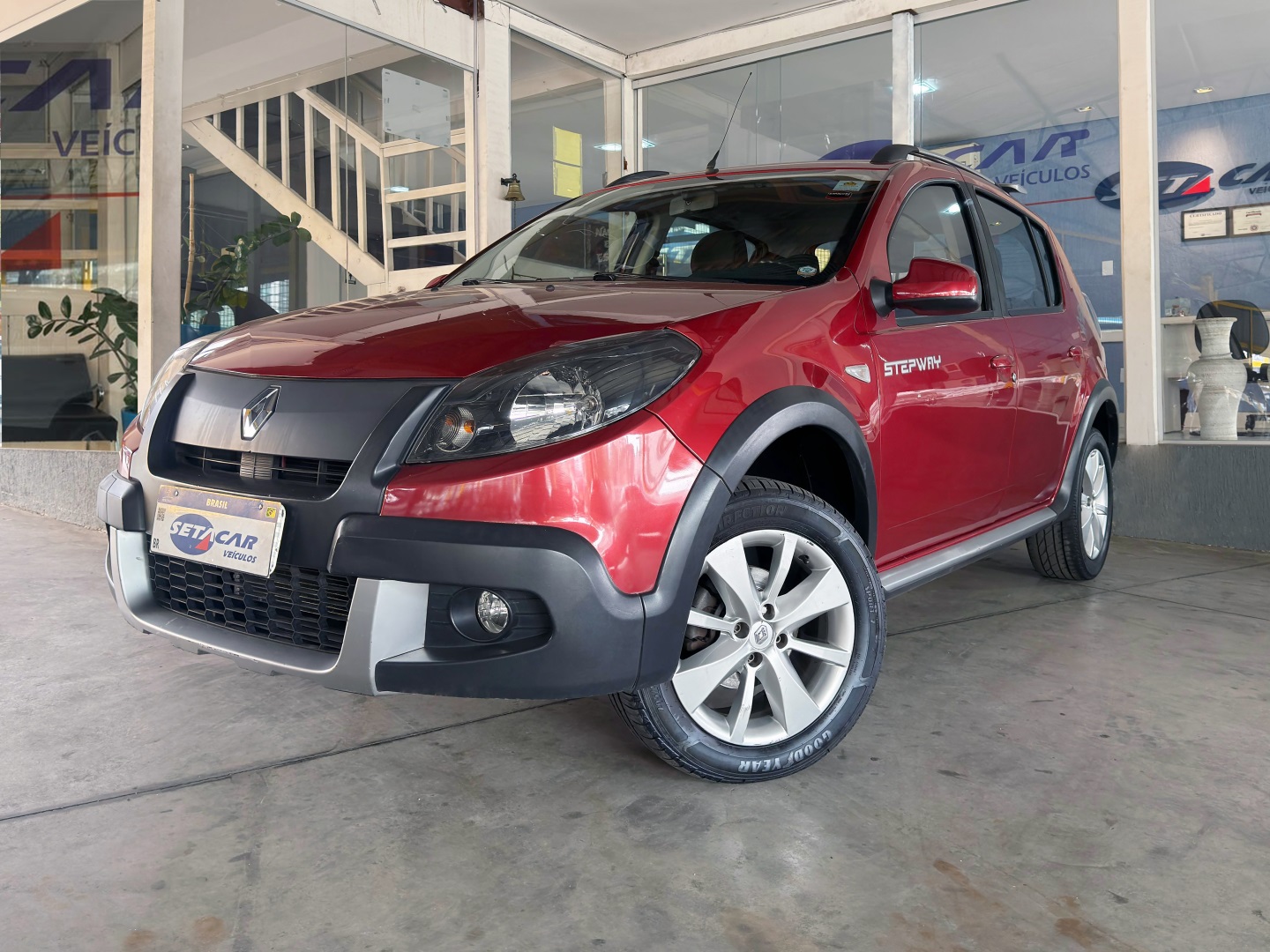RENAULT SANDERO