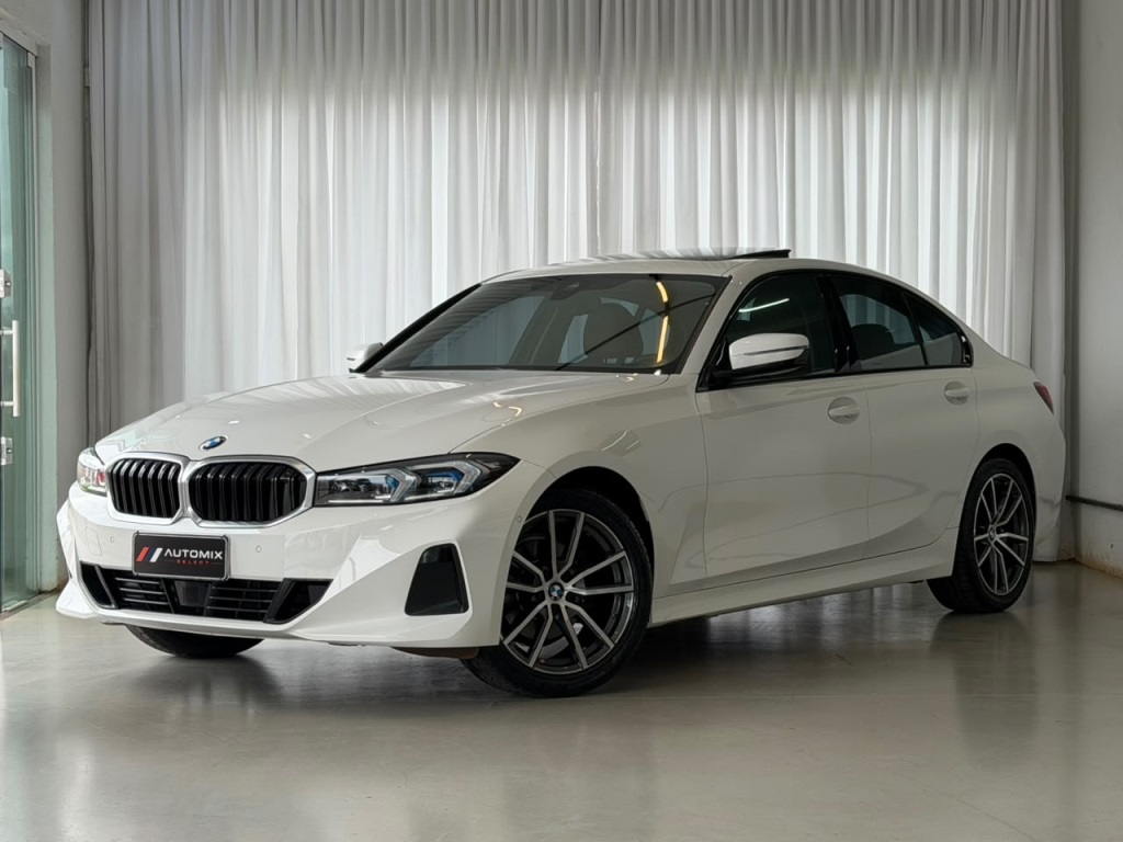 BMW 320i