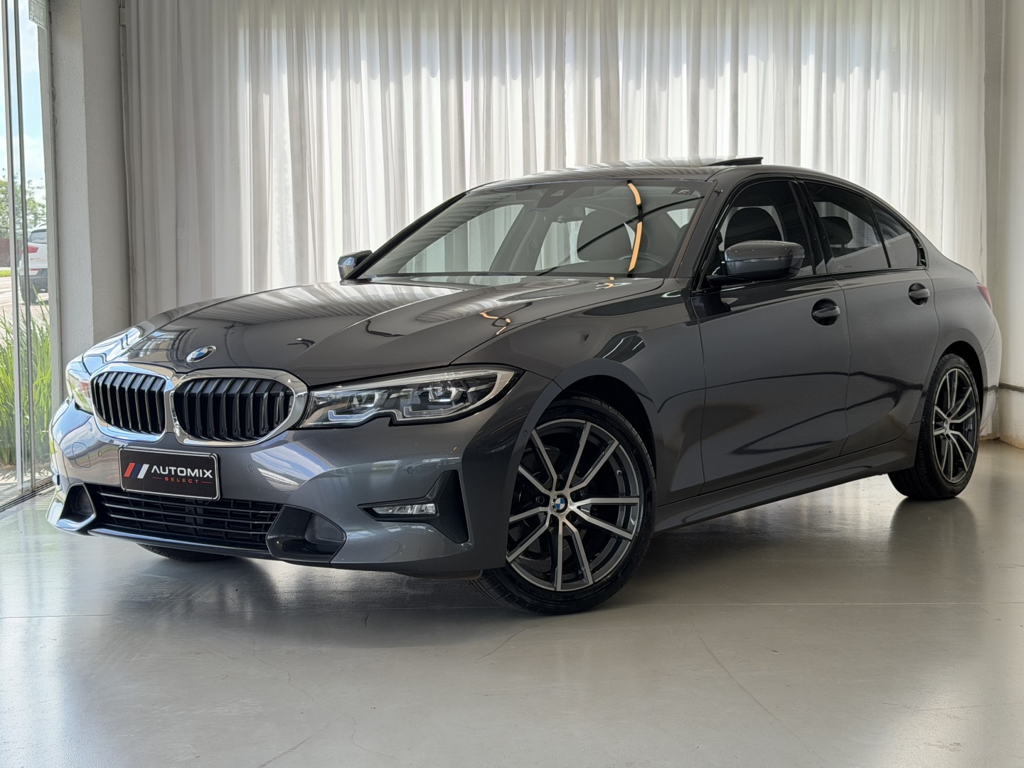 BMW 320i