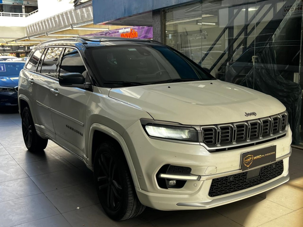 JEEP COMMANDER 2.0 HURRICANE 4 TURBO GASOLINA OVERLAND AT9