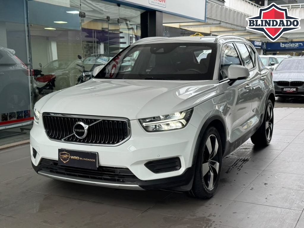 VOLVO XC40 2.0 T4 GASOLINA MOMENTUM GEARTRONIC
