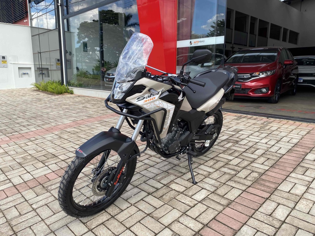 HONDA XRE 300 SAHARA ADVENTURE