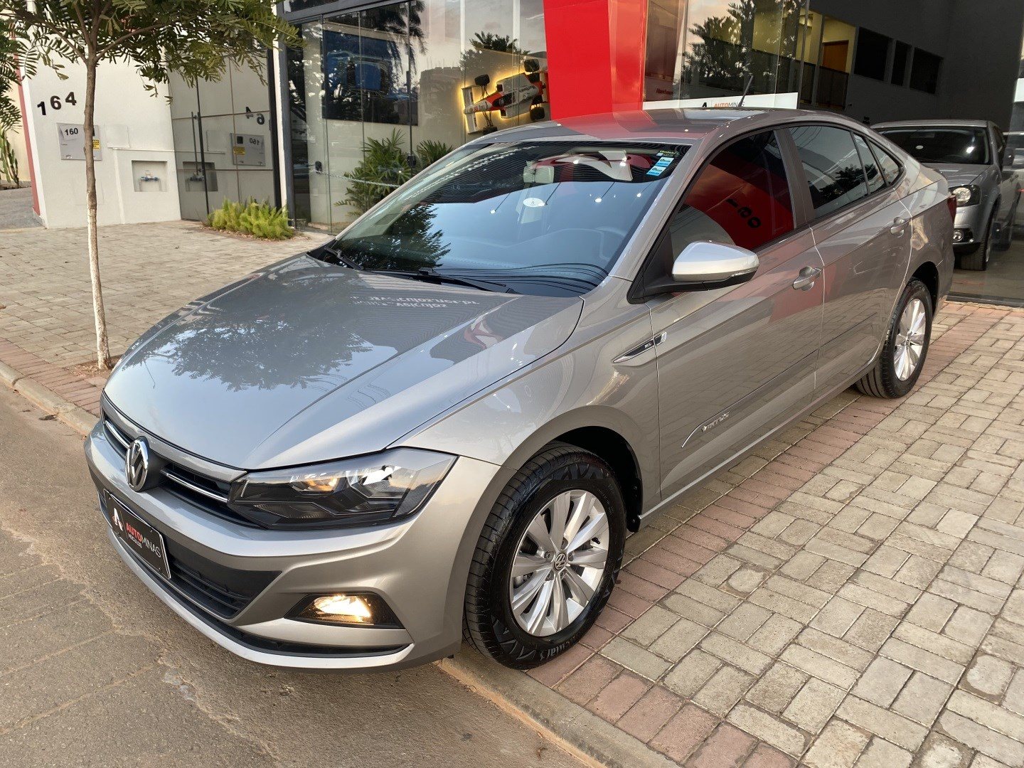 VOLKSWAGEN VIRTUS
