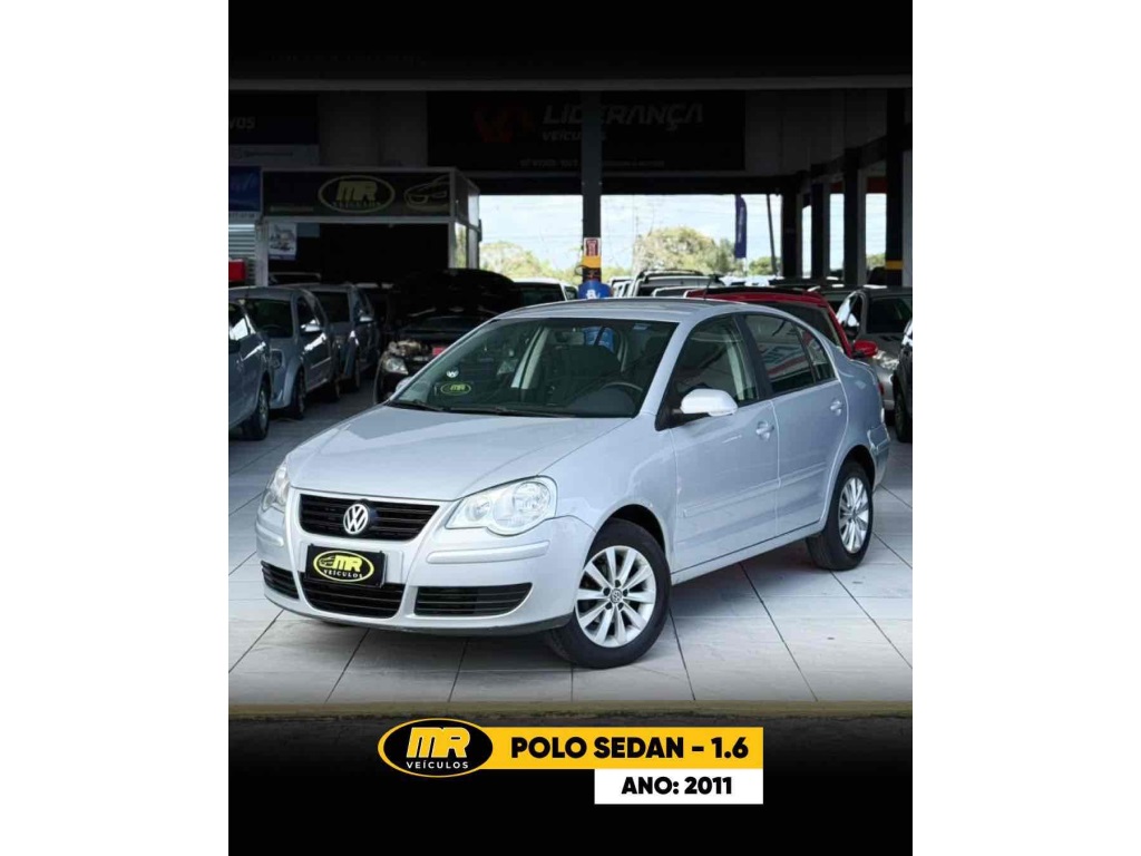 VOLKSWAGEN POLO SEDAN 1.6 8V GASOLINA 4P MANUAL