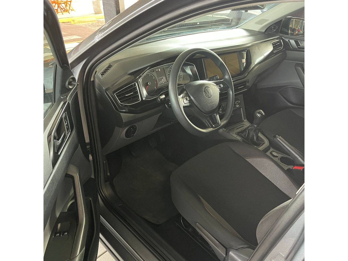 VOLKSWAGEN POLO 1.0 MPI TRACK MANUAL