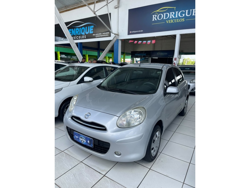 NISSAN MARCH 1.6 SV 16V FLEX 4P MANUAL