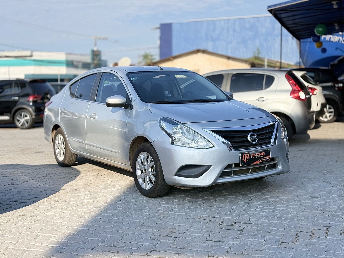 NISSAN VERSA
