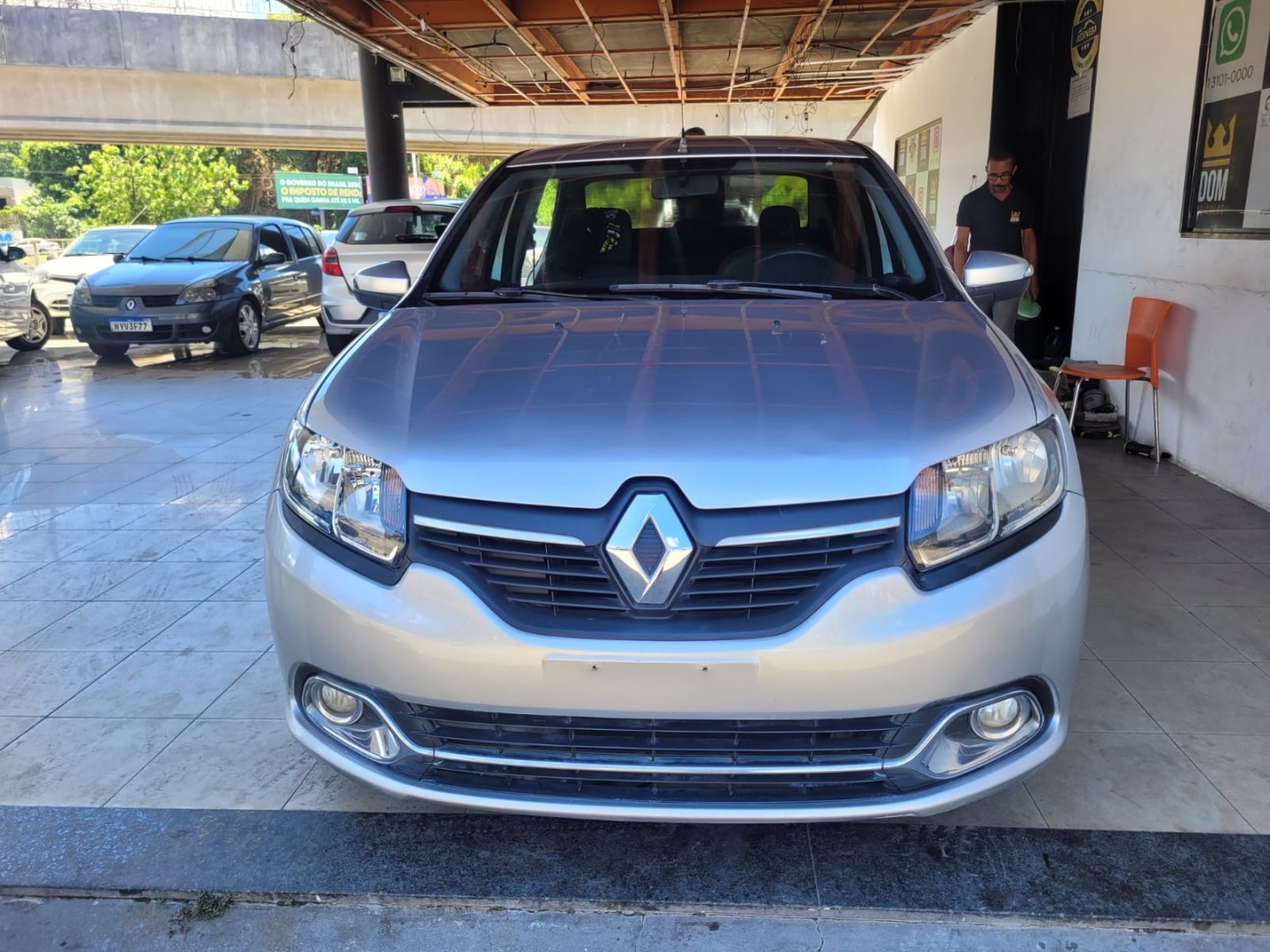 RENAULT LOGAN