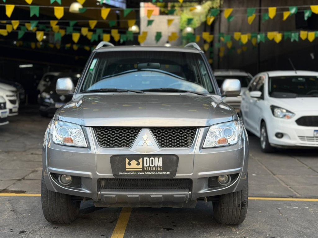 MITSUBISHI PAJERO TR4