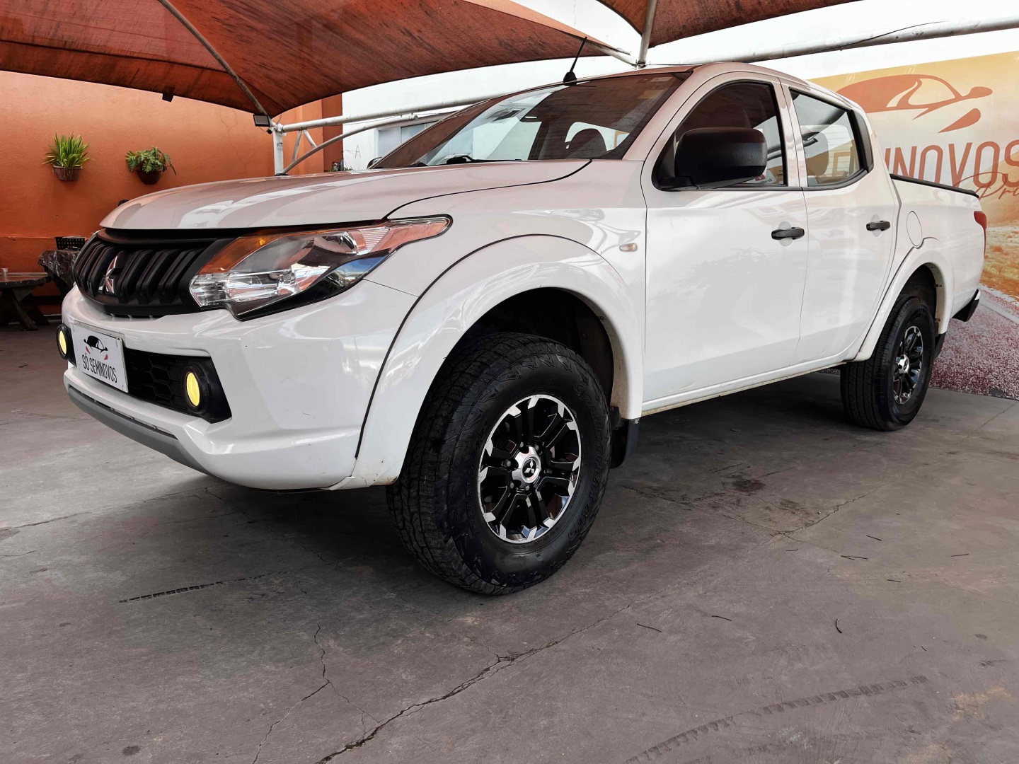 MITSUBISHI L200 TRITON