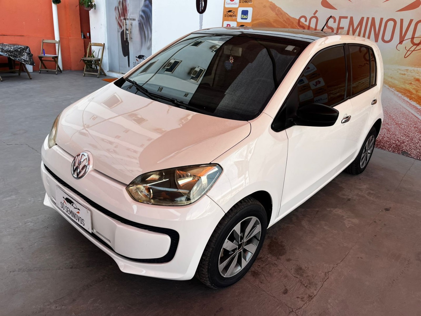 VOLKSWAGEN UP