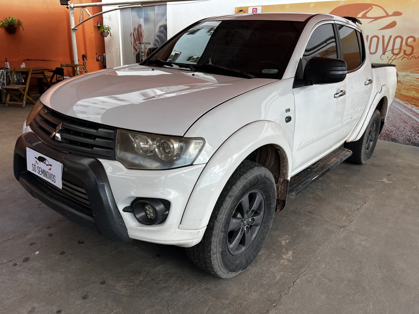 MITSUBISHI L200 TRITON
