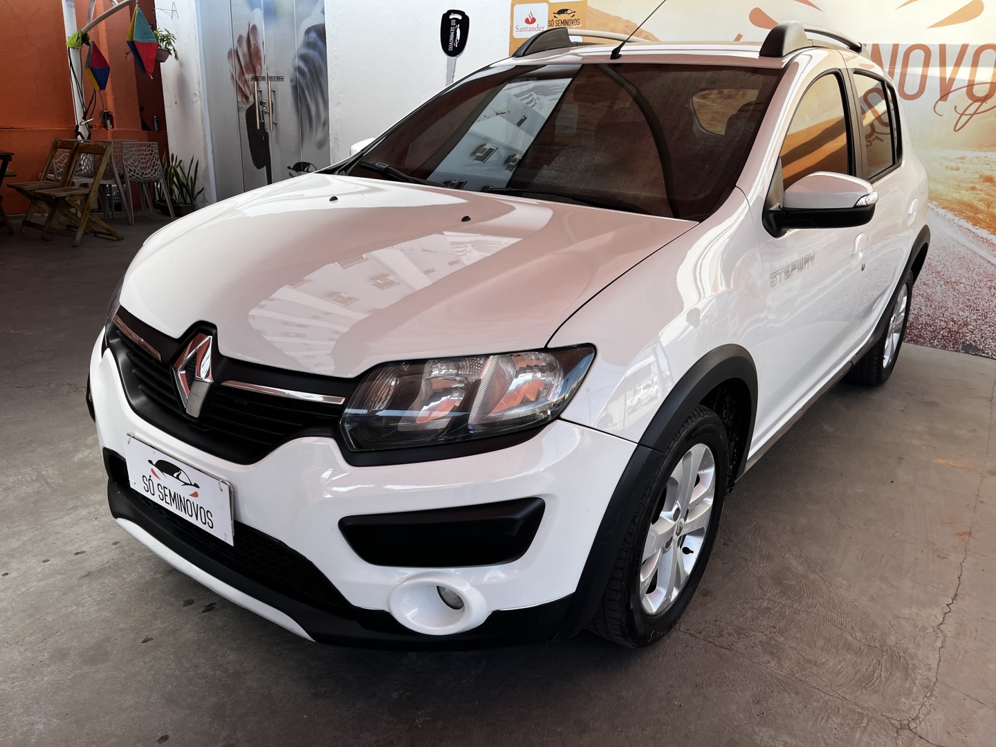 RENAULT SANDERO