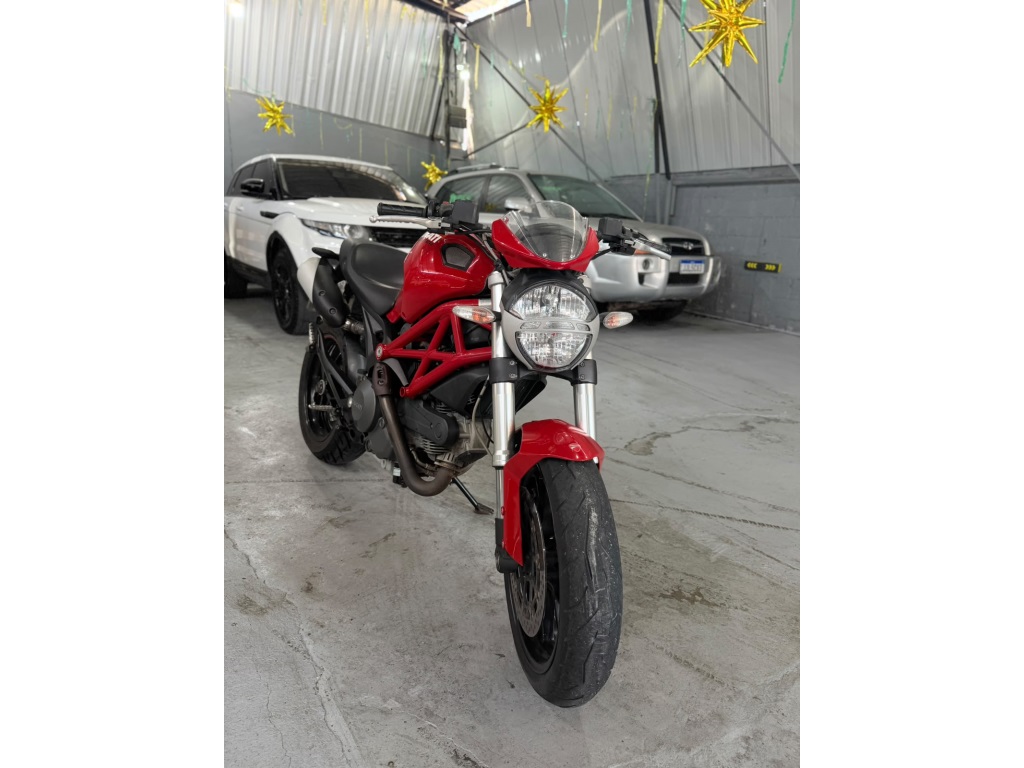 DUCATI MONSTER 796