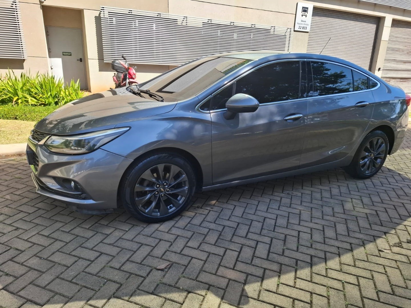 CHEVROLET CRUZE