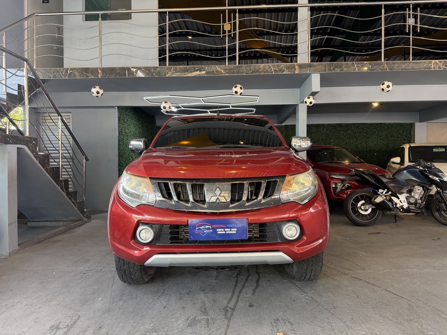MITSUBISHI L200 TRITON