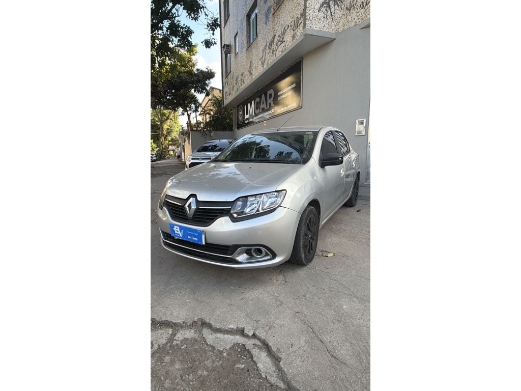 RENAULT LOGAN