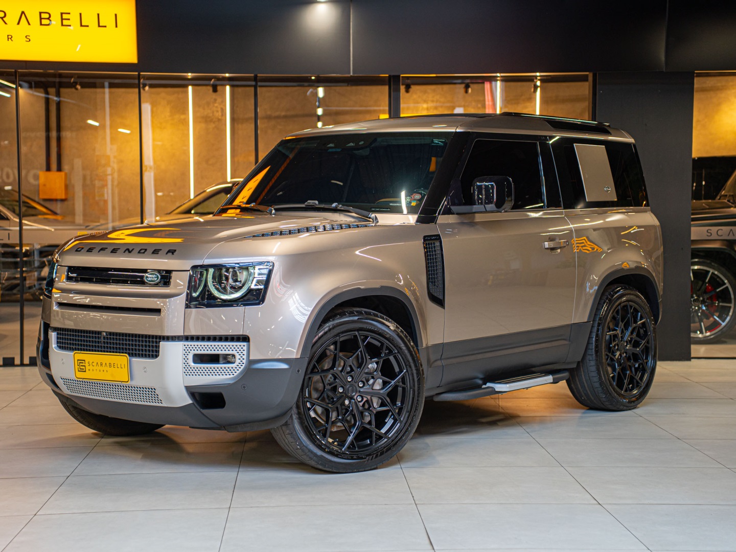 LAND ROVER DEFENDER