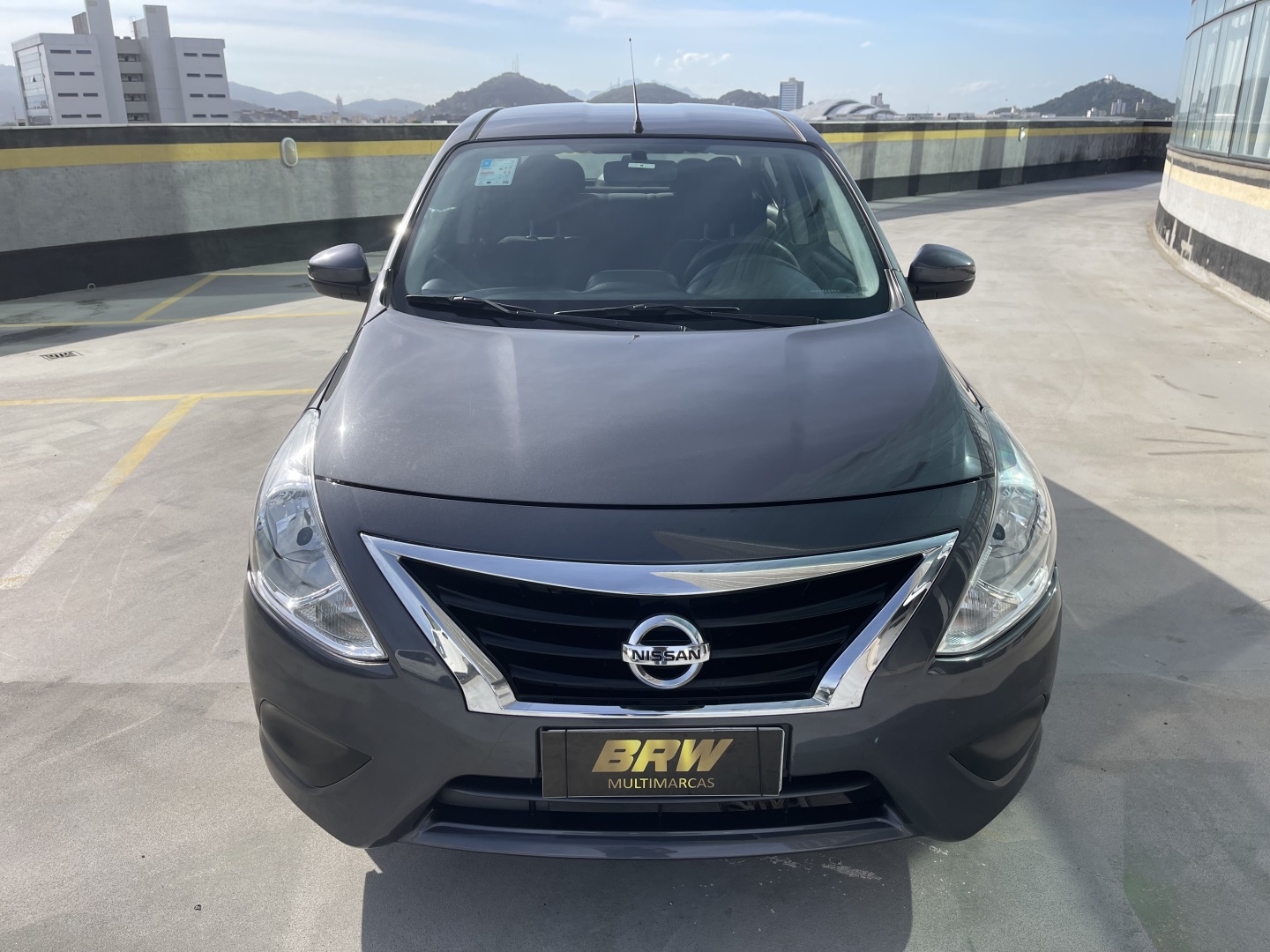 NISSAN VERSA