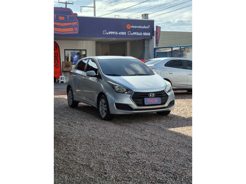 HYUNDAI HB20