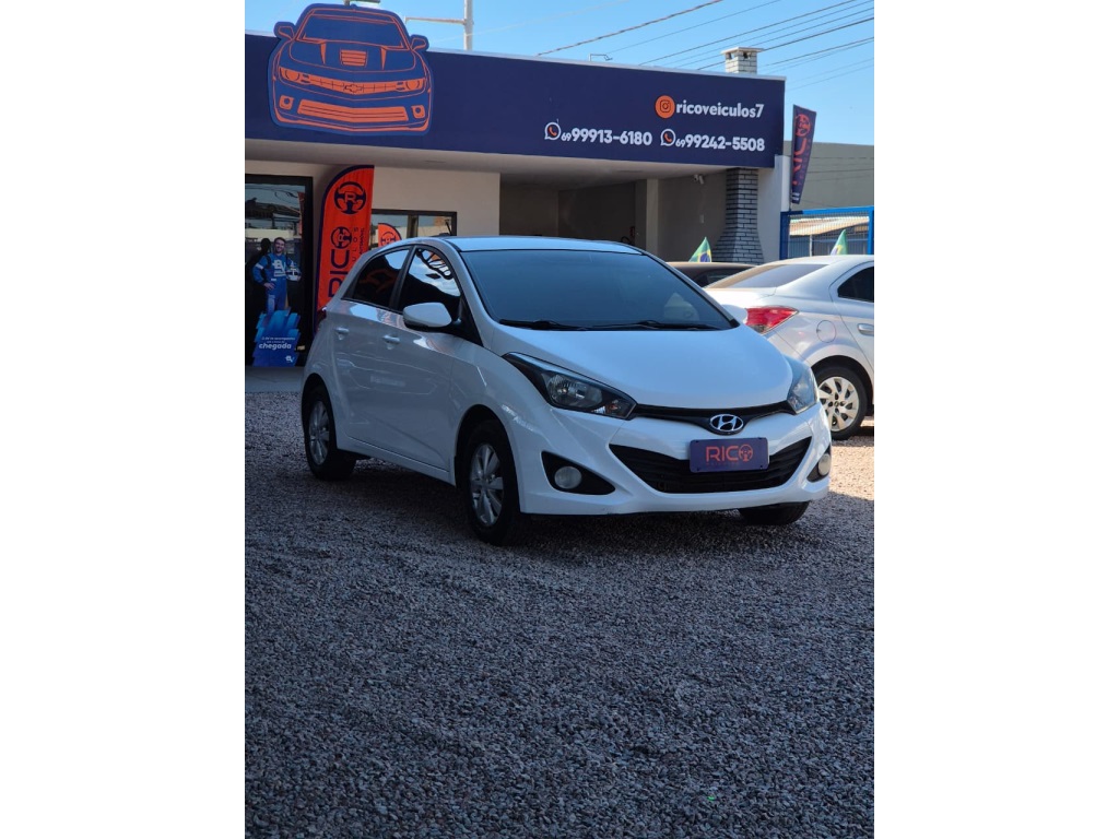 HYUNDAI HB20