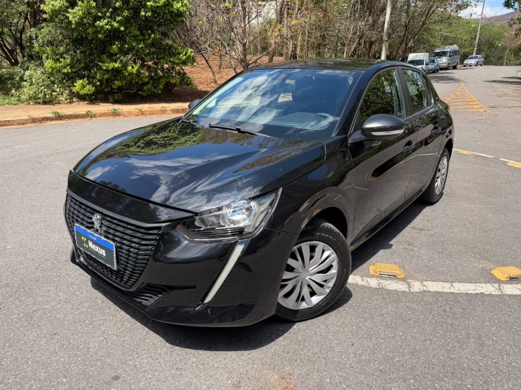PEUGEOT 208