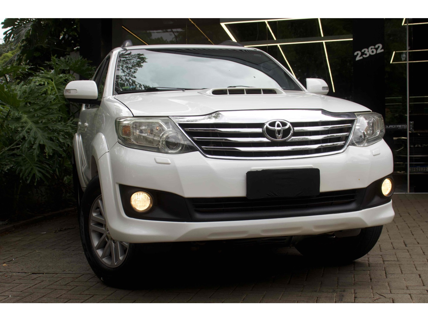 TOYOTA HILUX SW4