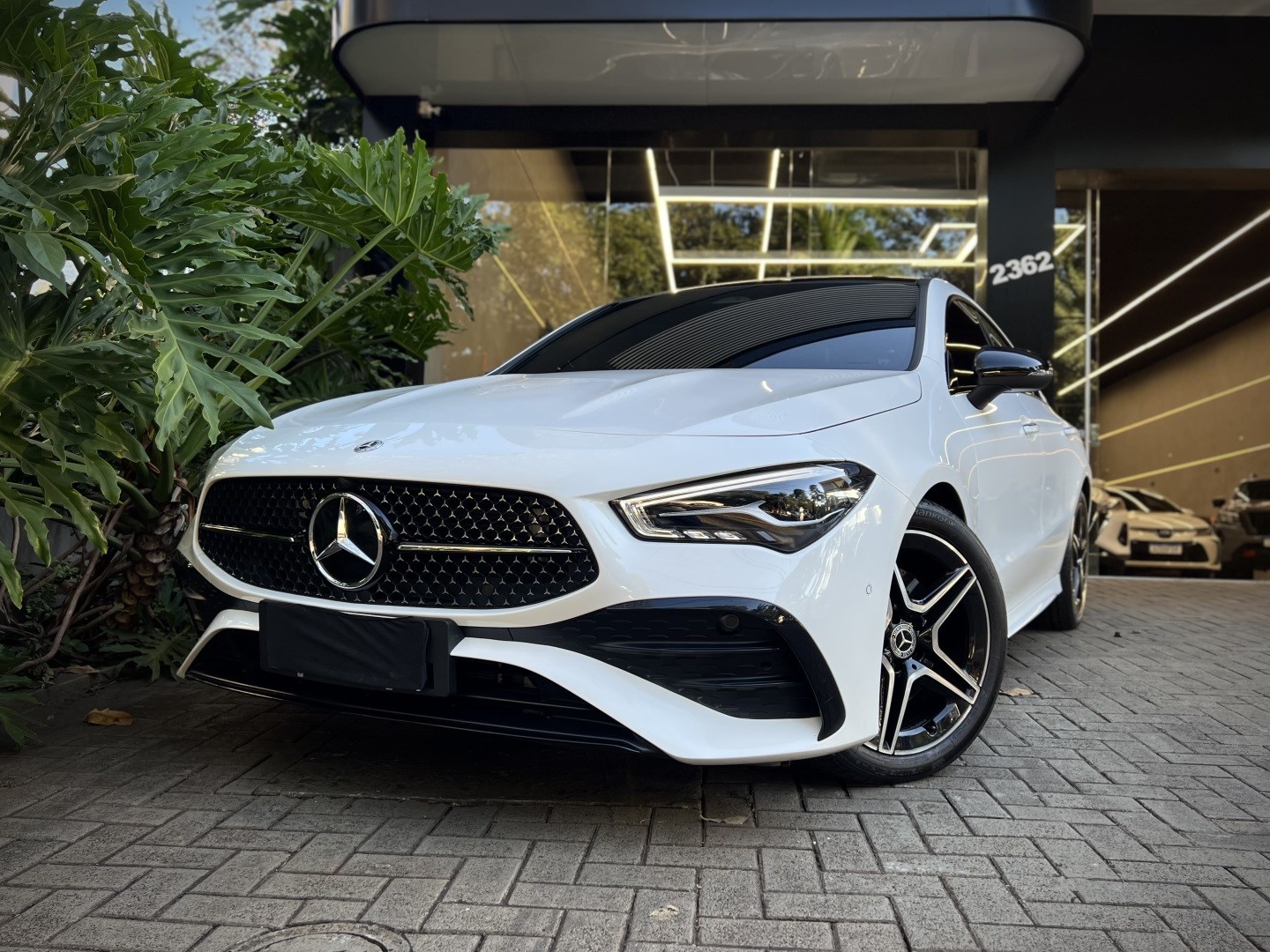 MERCEDES-BENZ CLA 200