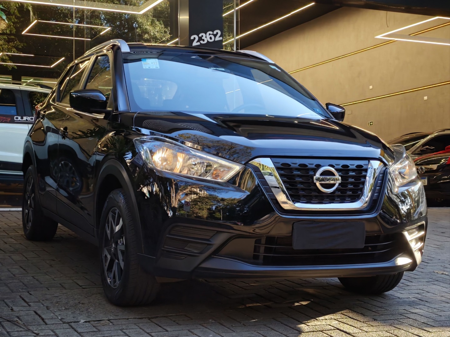 NISSAN KICKS