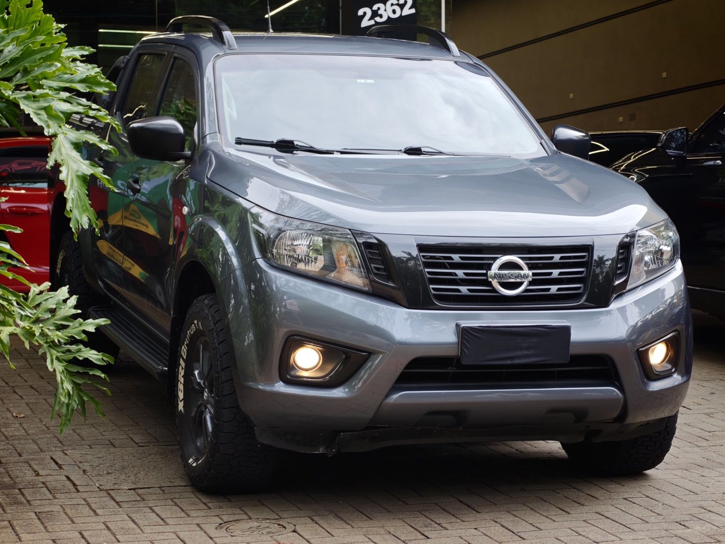 NISSAN FRONTIER