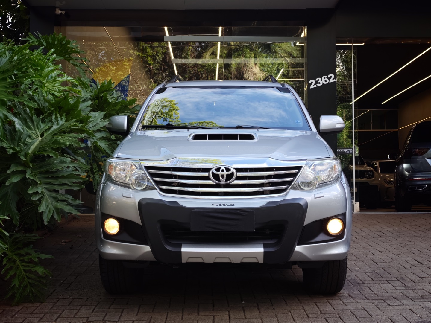 TOYOTA HILUX SW4