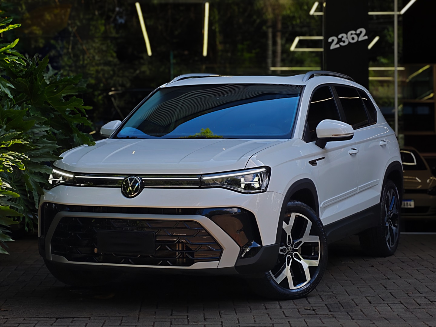 VOLKSWAGEN TAOS