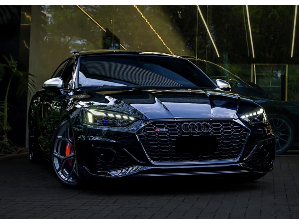 AUDI RS5