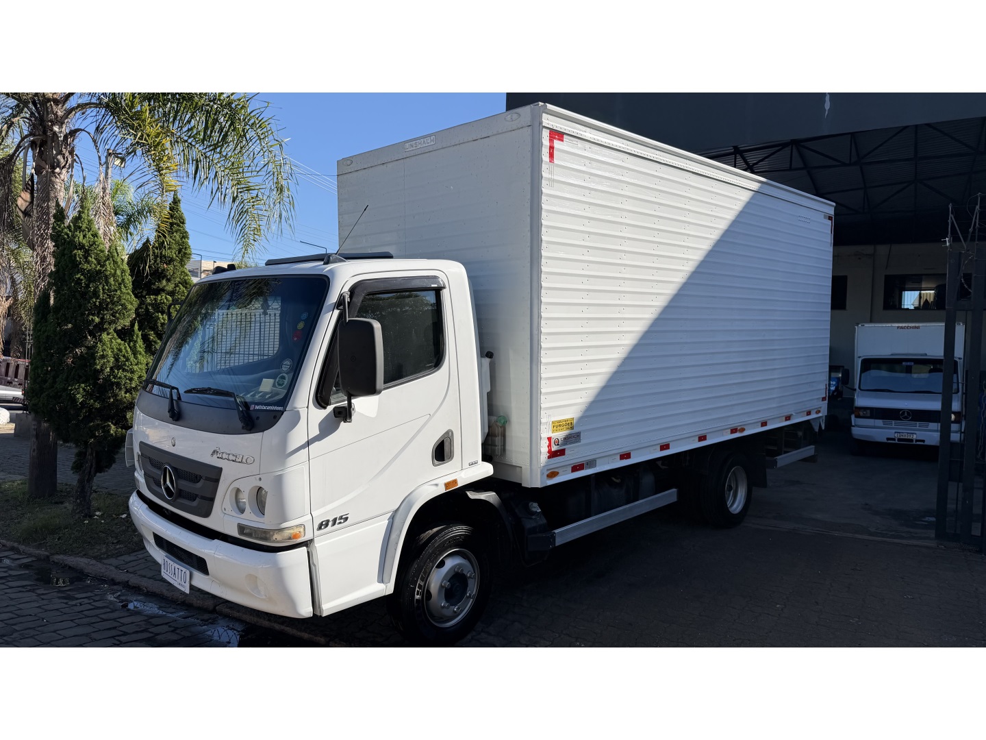 MERCEDES-BENZ ACCELO