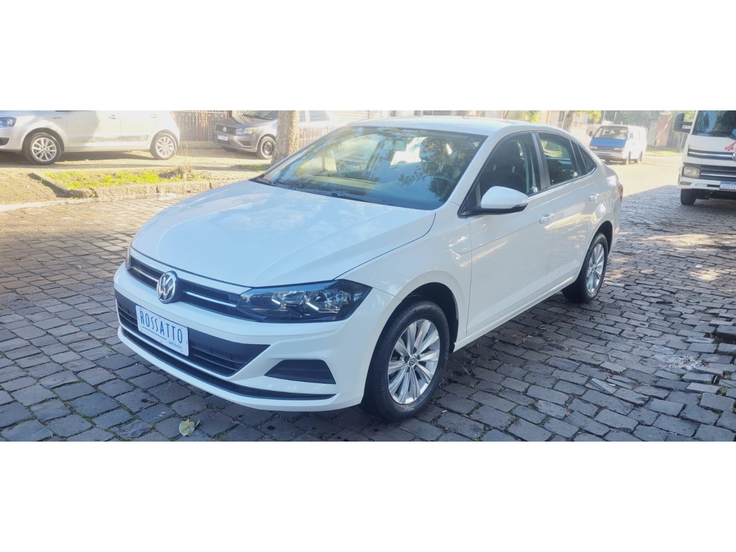 VOLKSWAGEN VIRTUS