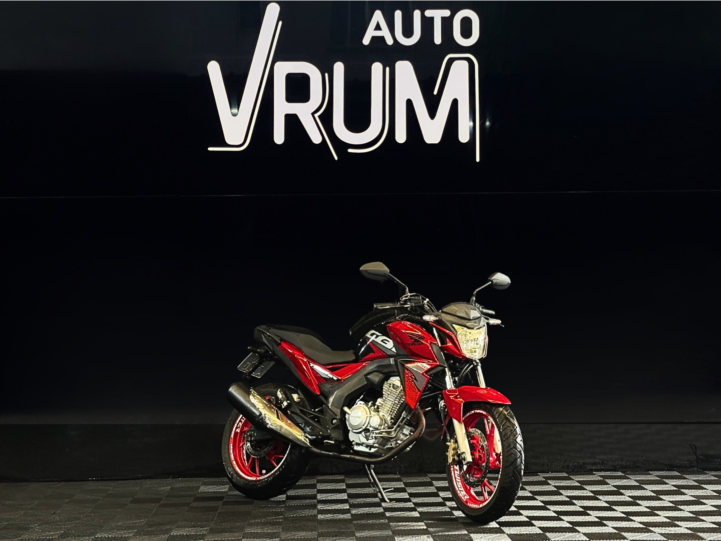 HONDA CB TWISTER CBS