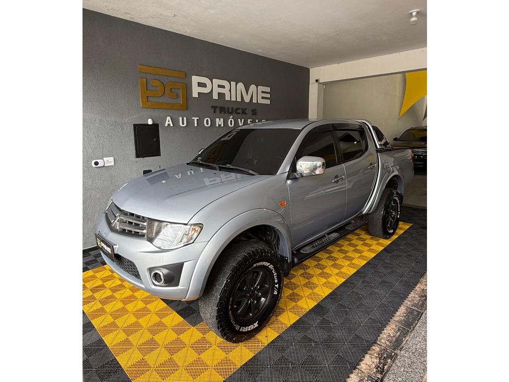MITSUBISHI L200 TRITON