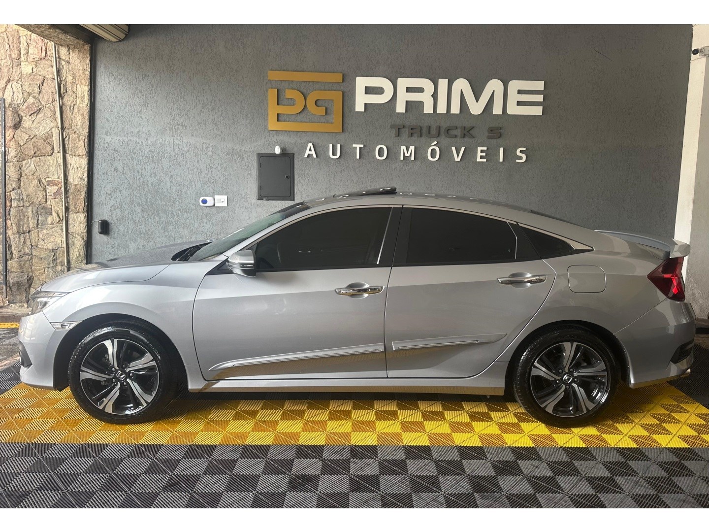 HONDA CIVIC — foto 3