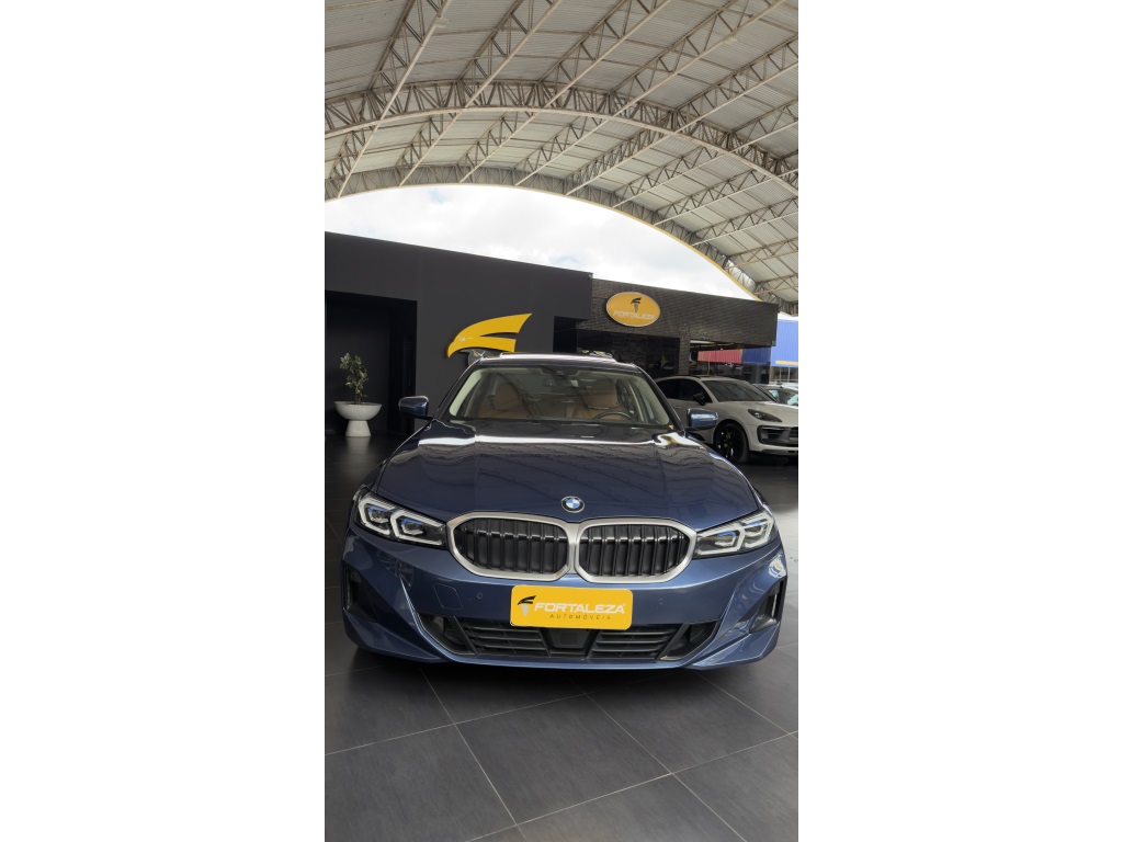 BMW 320i