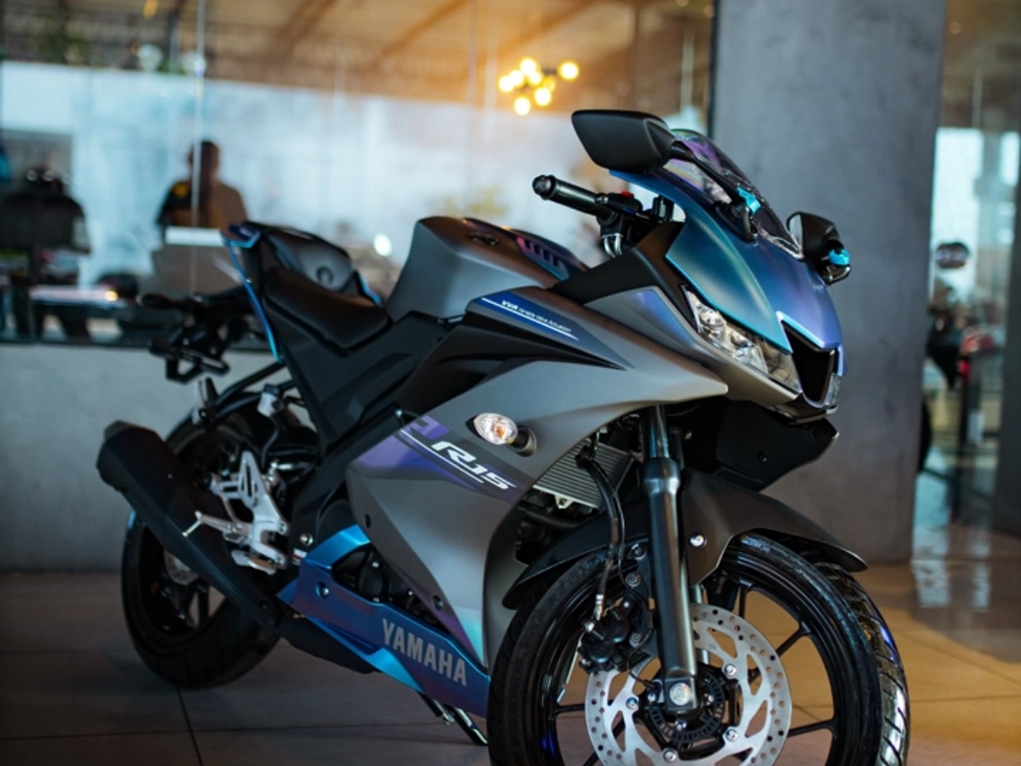 YAMAHA YZF-R15 ABS