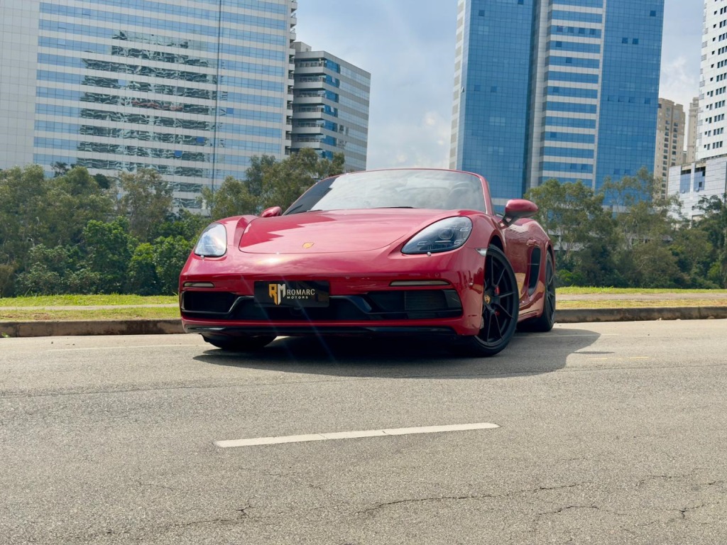 PORSCHE 718