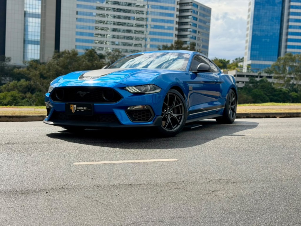FORD MUSTANG
