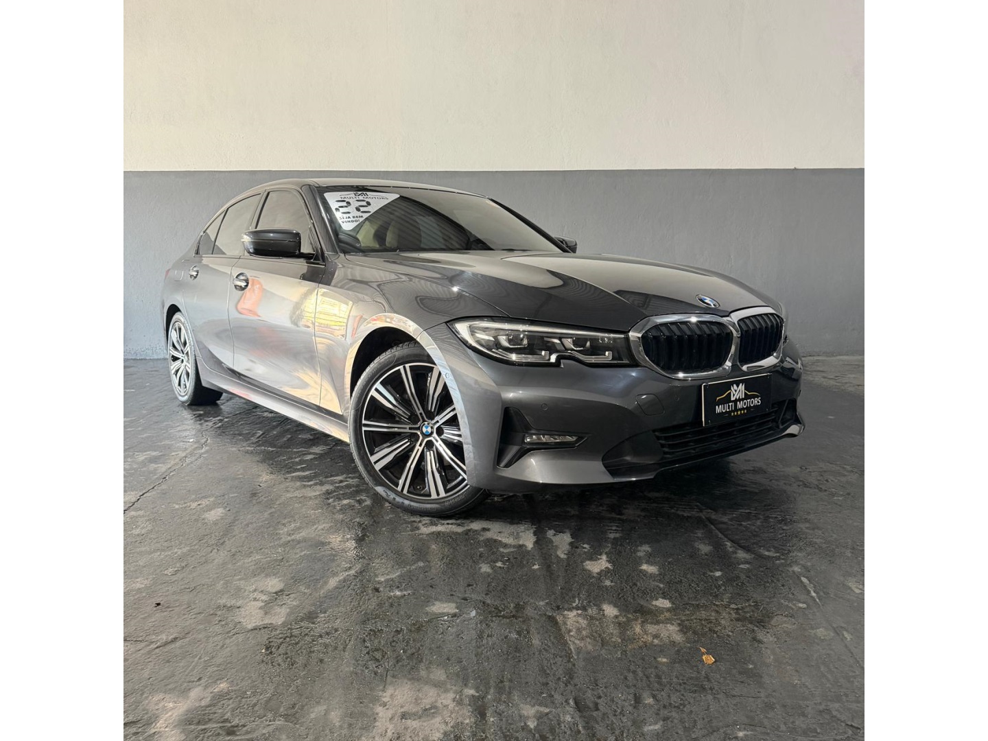 BMW 320i
