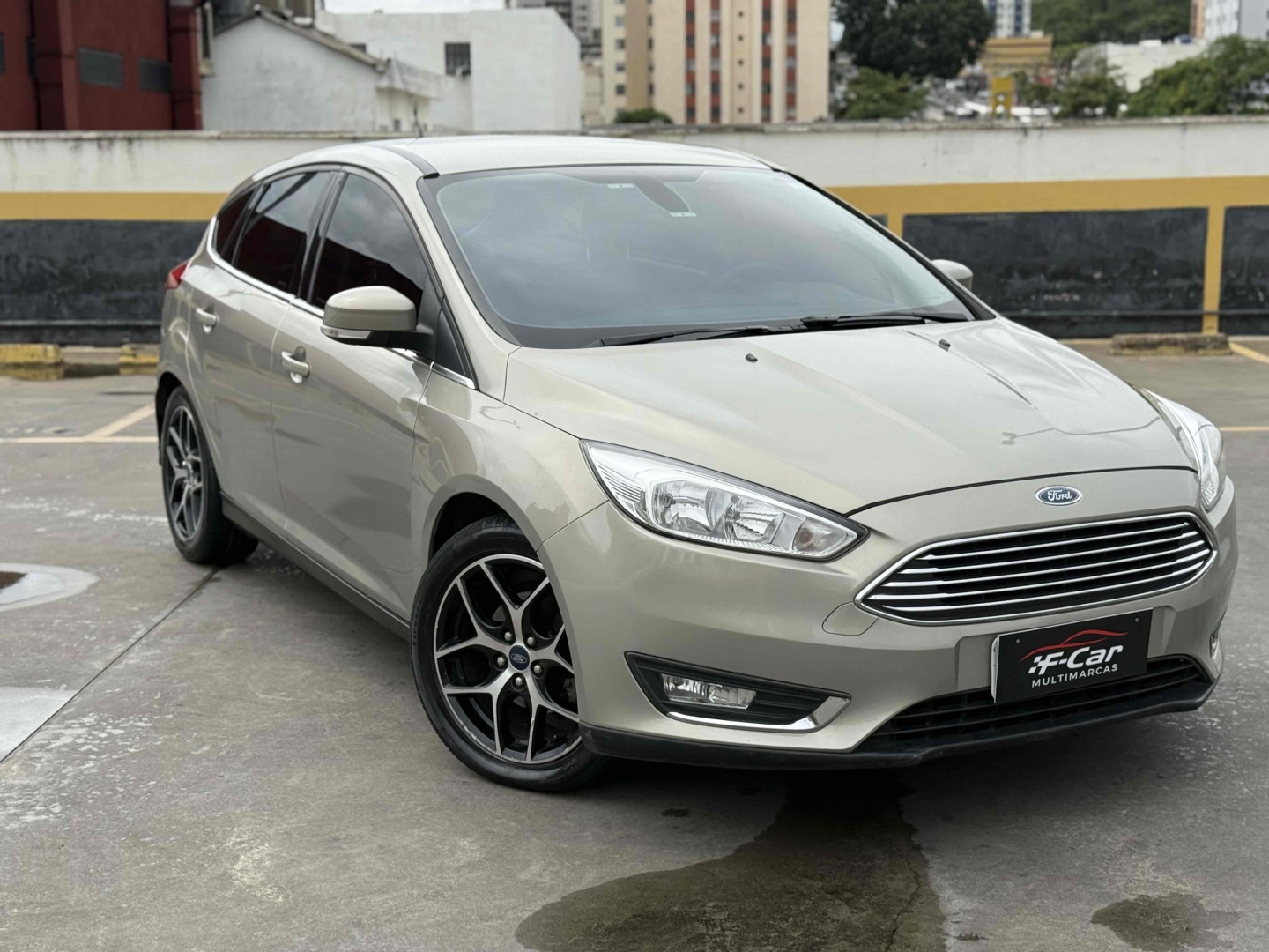 FORD FOCUS